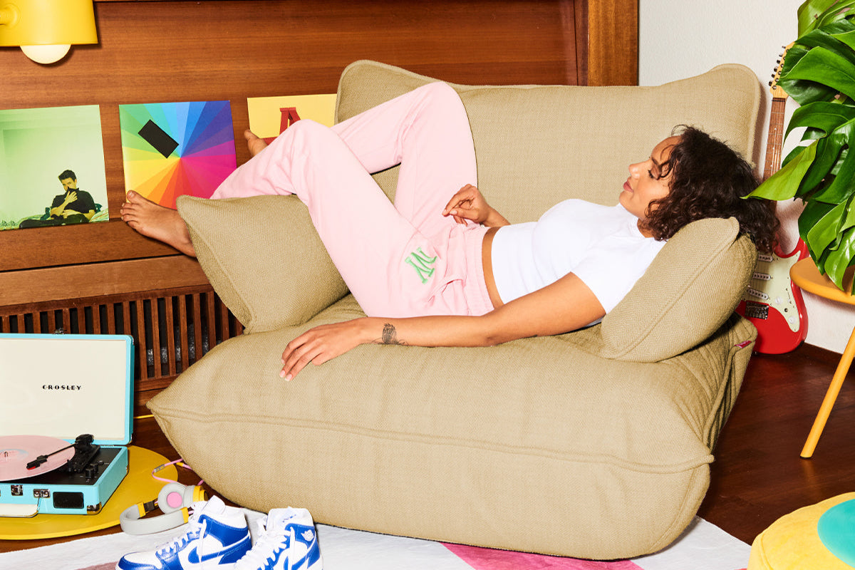 Sumo Loveseat โซฟา ห้องนั่งเล่น 1 ที่นั่ง