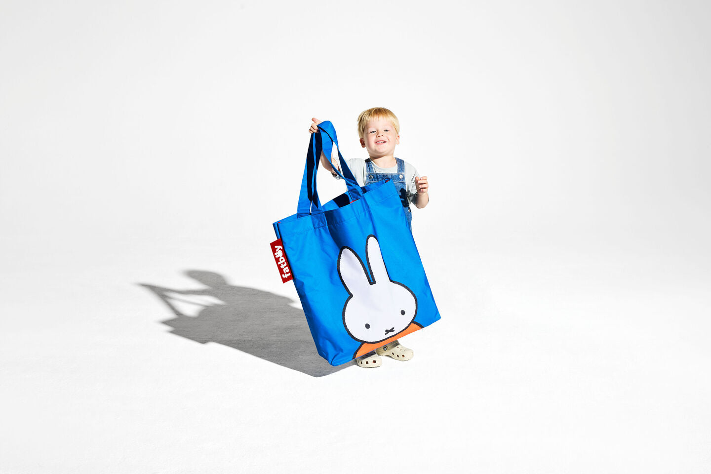 fatboy carry all bag x miffy blue masterpiece