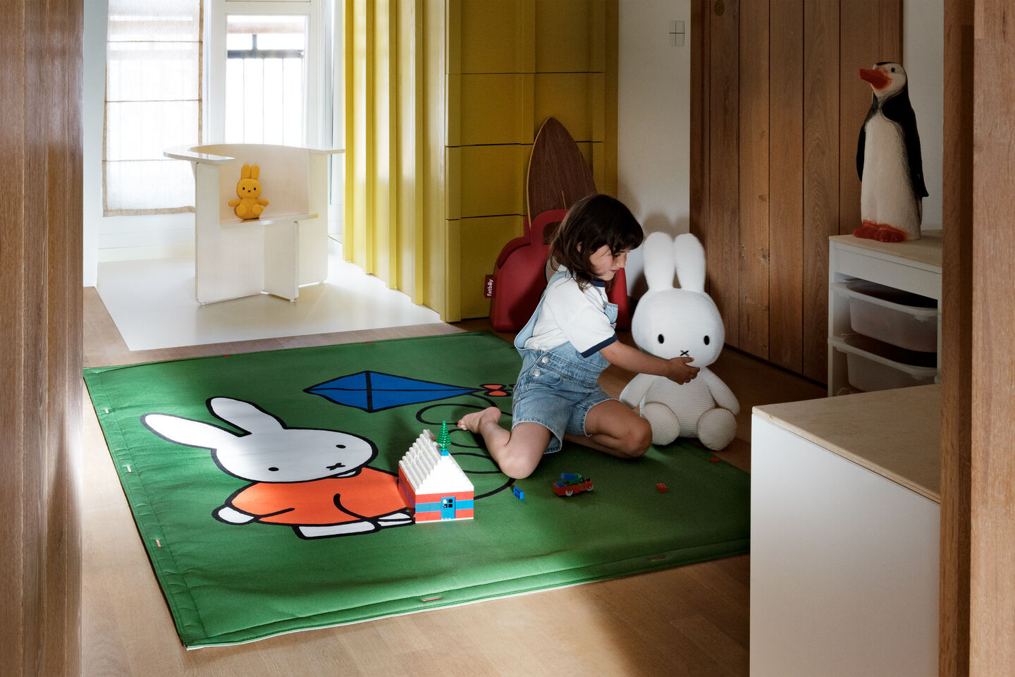 fatboy flying carpet x miffy green ambiance
