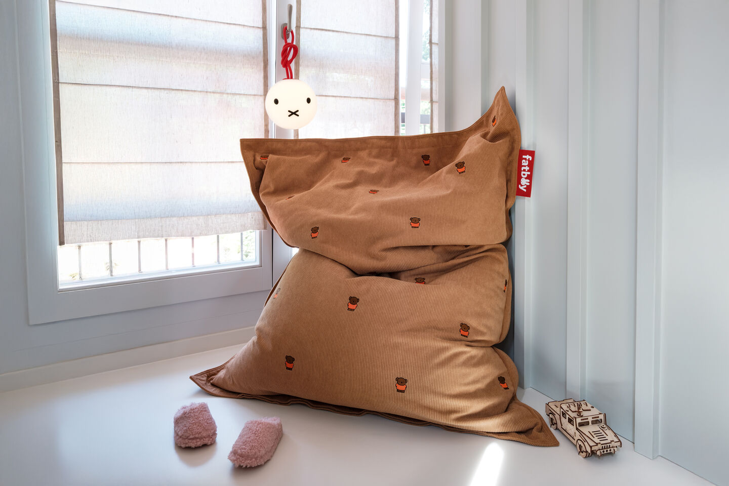 fatboy original slim cord x boris teddy bear ambiance