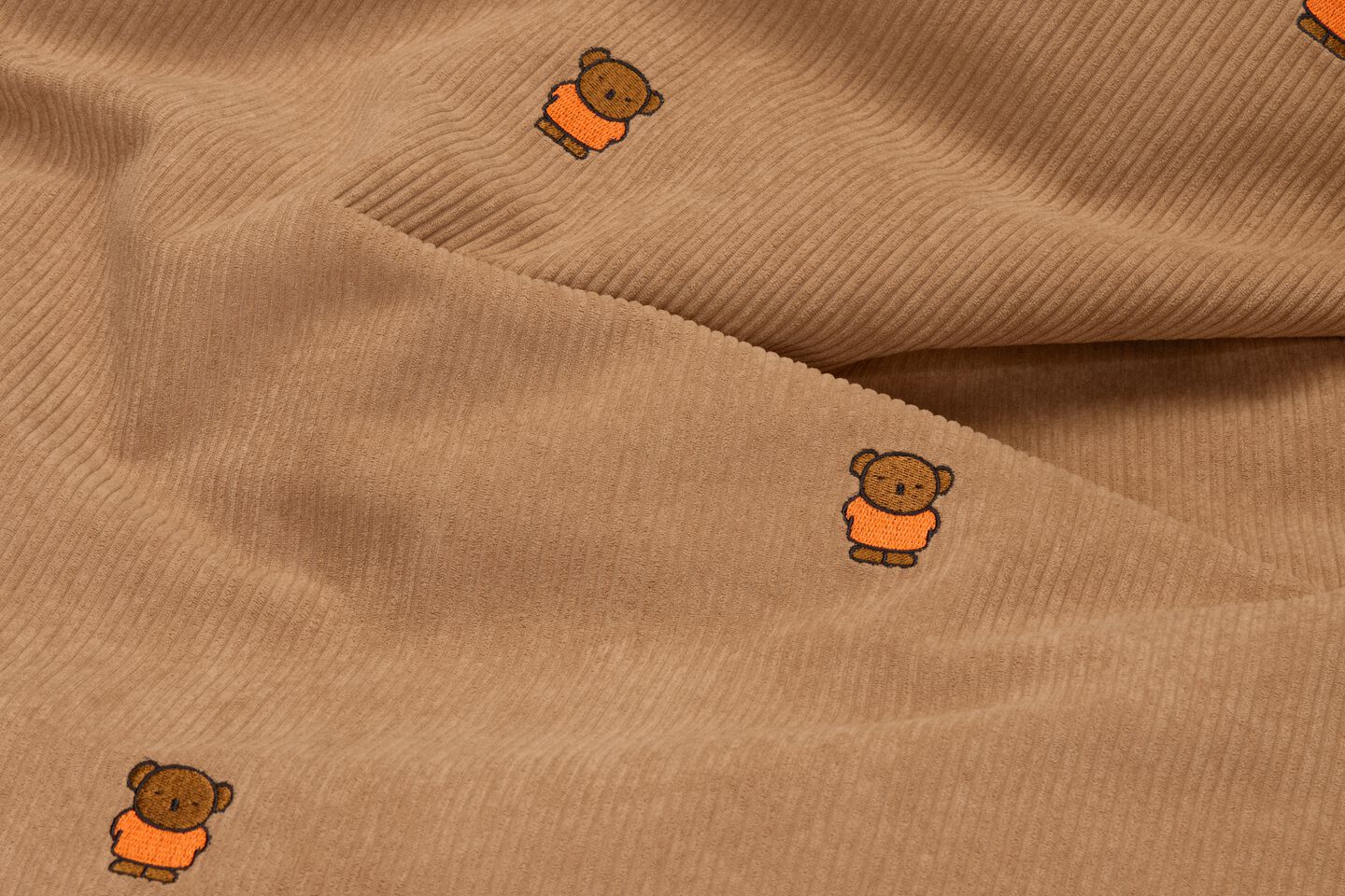 fatboy original slim cord x boris teddy bear closeup