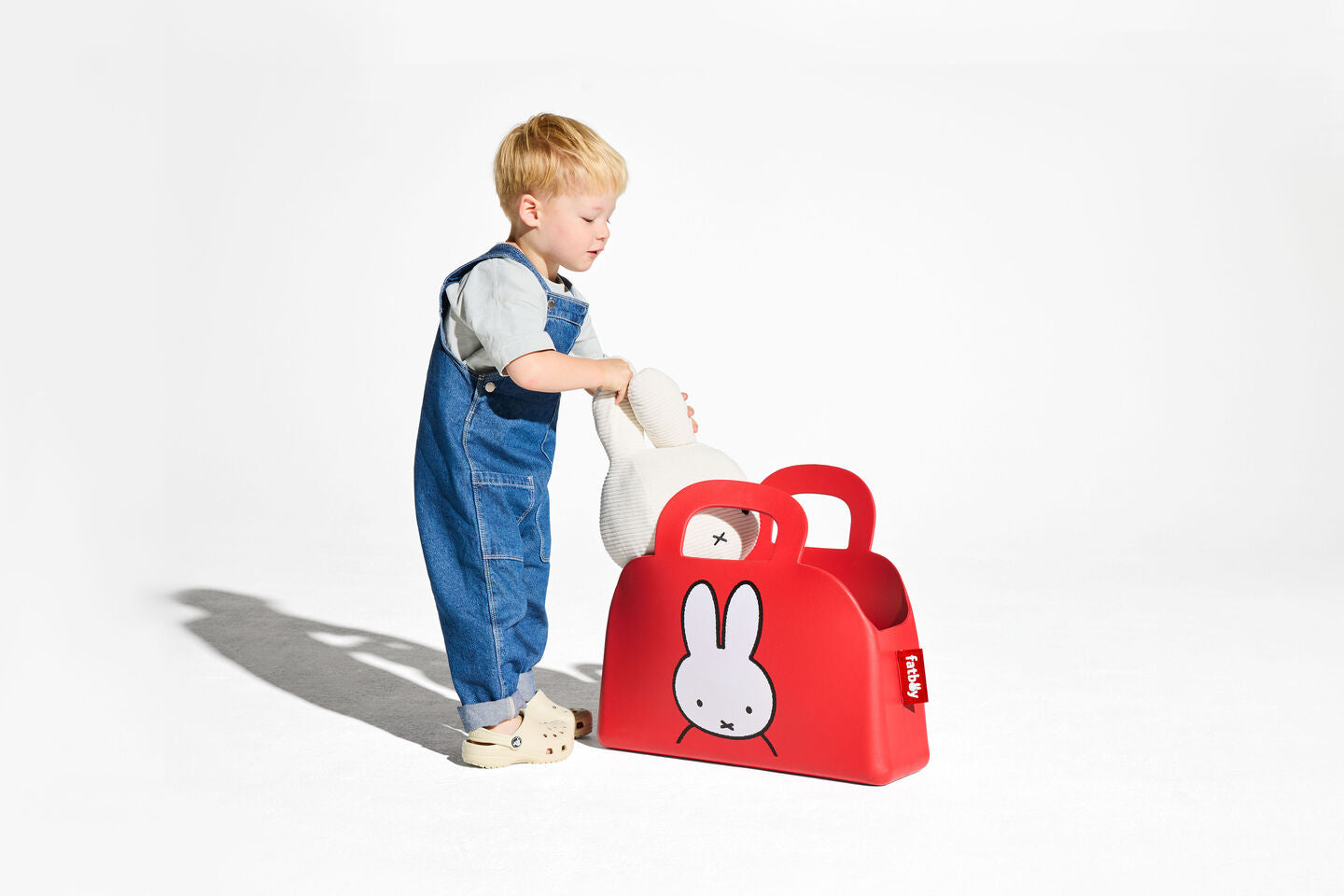 fatboy sjopper kees x miffy red masterpiece