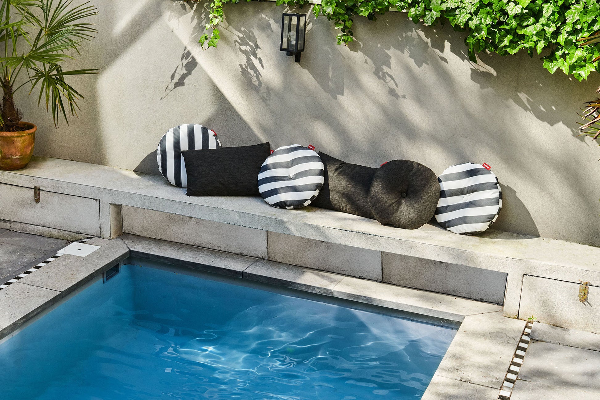 fatboy circle pillow thunder grey